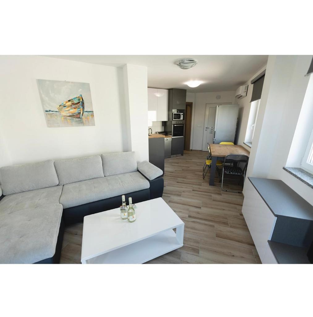 Apartmani Jedro Šilo Exteriér fotografie