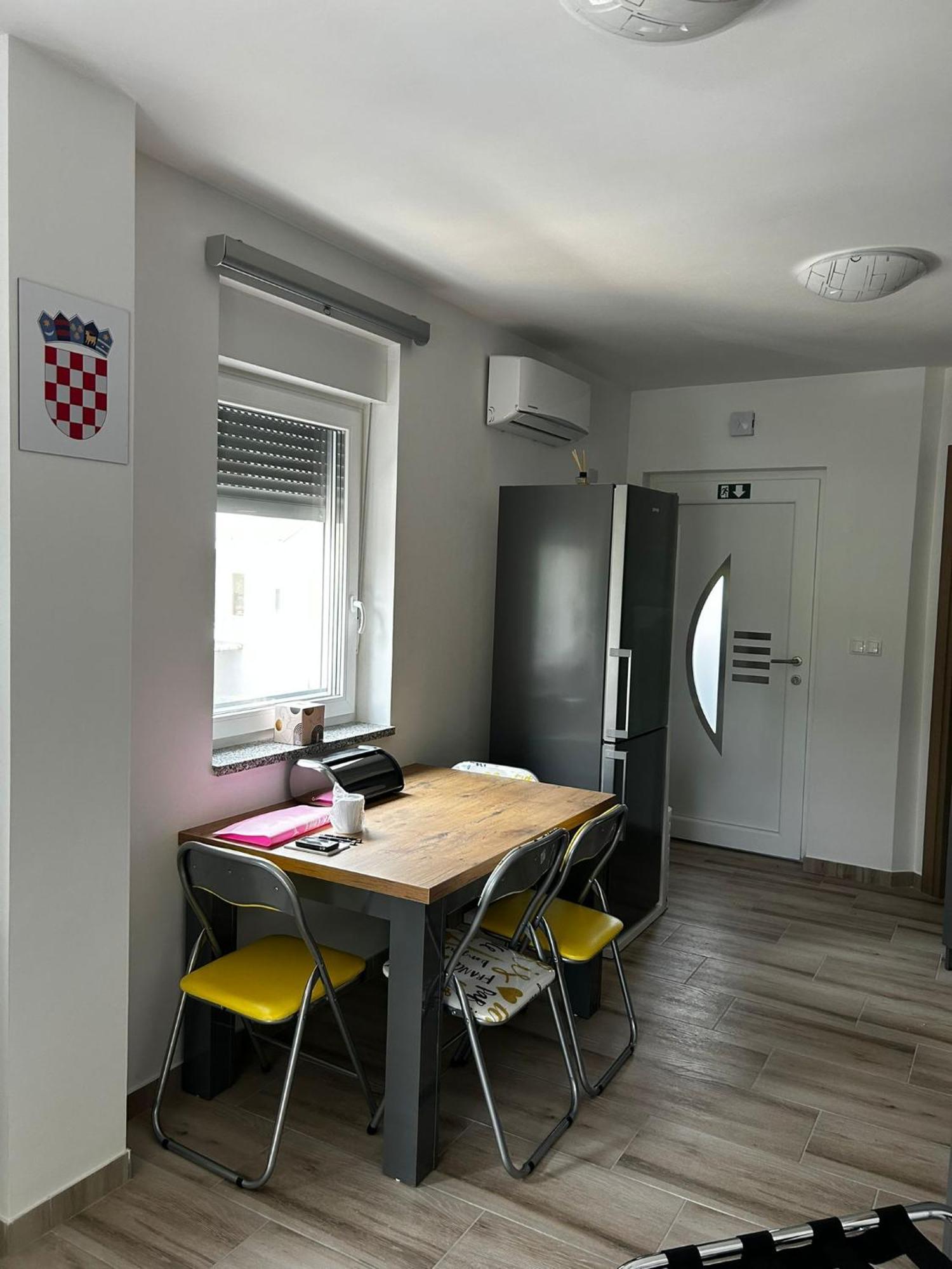 Apartmani Jedro Šilo Exteriér fotografie