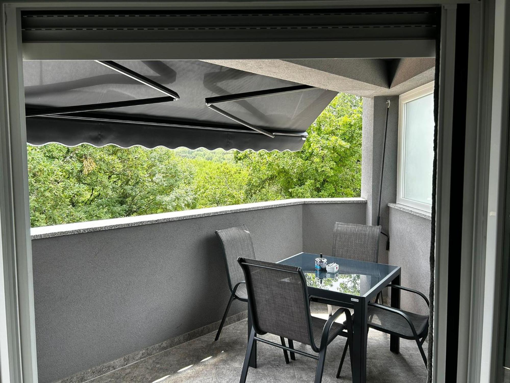 Apartmani Jedro Šilo Exteriér fotografie